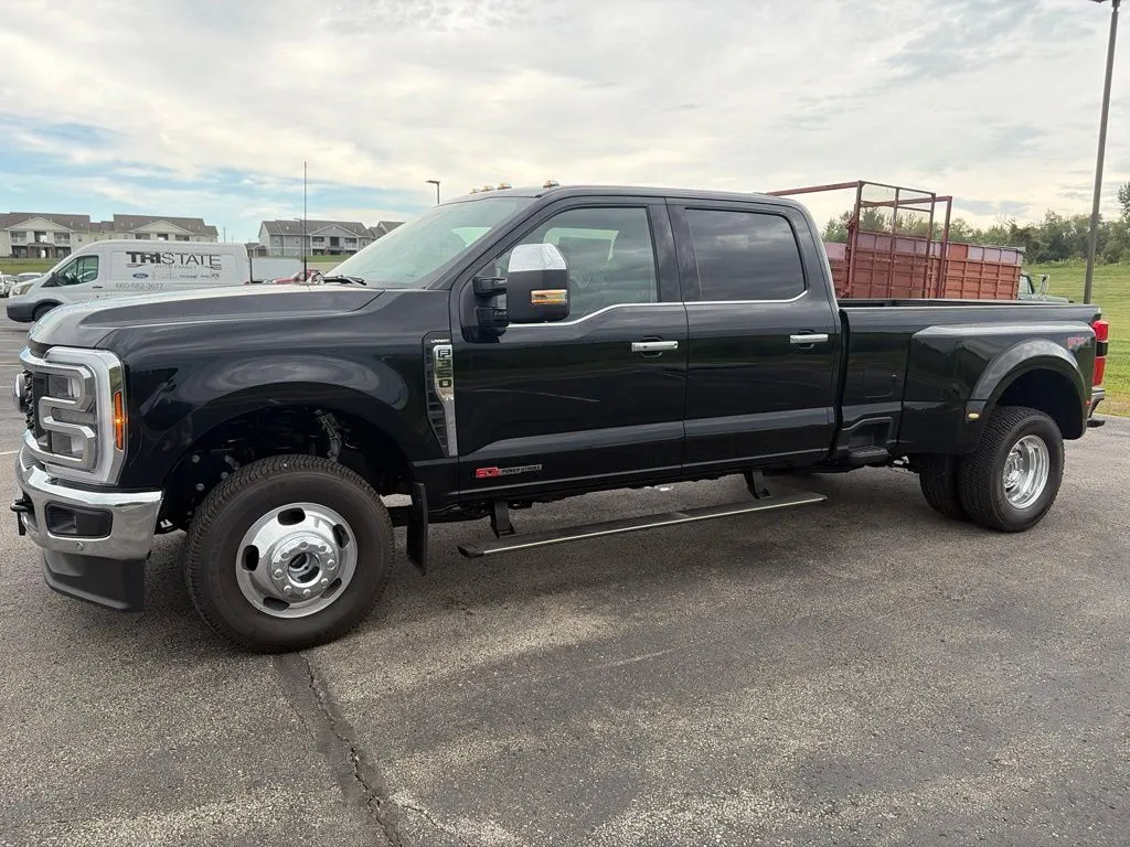 Black 2026 Ford F-350SD Lariat for sale in Maryville, MO