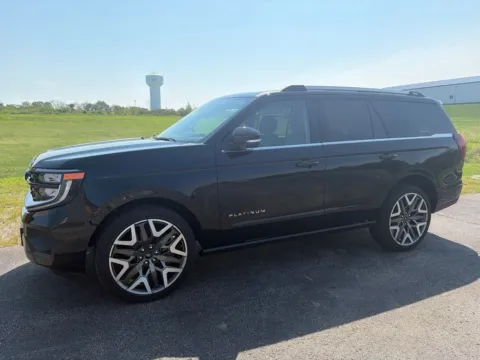 Black 2027 Ford Expedition Platinum for sale in Maryville, MO