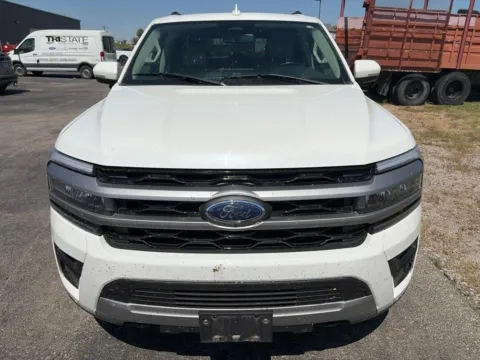 Photos of 2023 Ford Expedition XLT for sale in Maryville, MO at Tri-State Ford