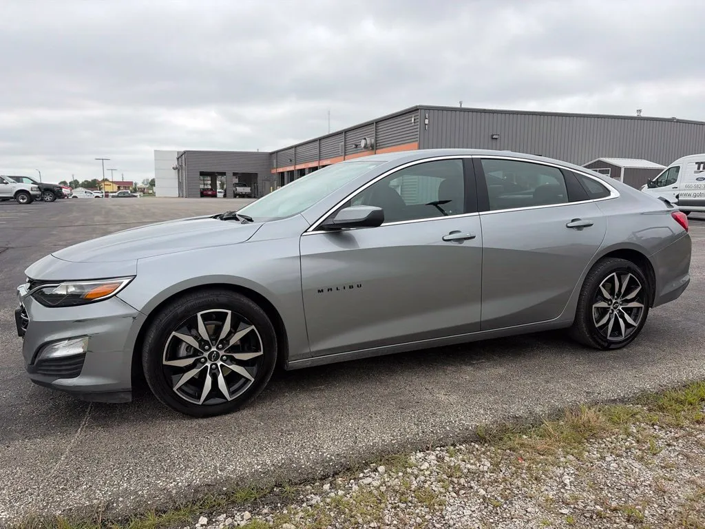 Gray 2025 Chevrolet Malibu RS for sale in Maryville, MO
