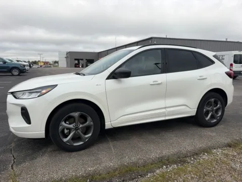 White 2024 Ford Escape ST-Line for sale in Maryville, MO