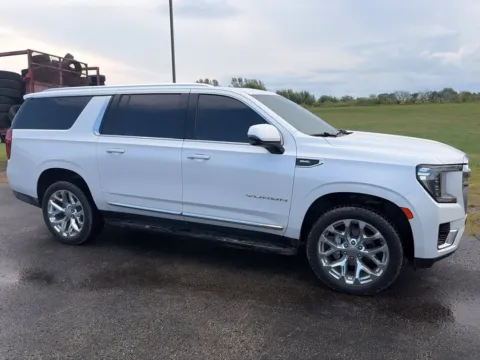 Another view of 2024 GMC Yukon XL SLT for sale in Maryville, MO at Tri-State Ford