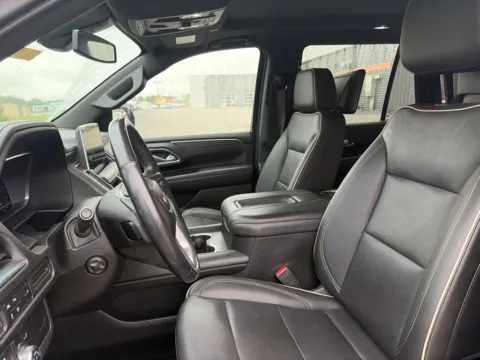 More photos of 2022 GMC Yukon SLT at Tri-State Ford, MO