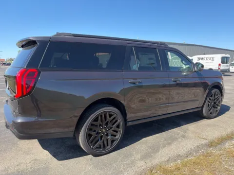 More photos of 2027 Ford Expedition Max Platinum at Tri-State Ford, MO