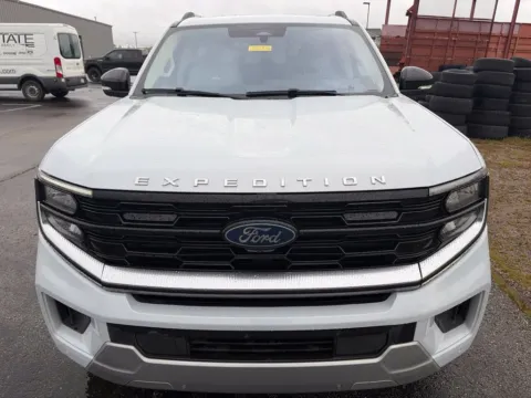 Photos of 2025 Ford Expedition Max Platinum for sale in Maryville, MO at Tri-State Ford