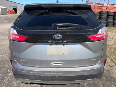 More photos of 2022 Ford Edge SEL at Tri-State Ford, MO