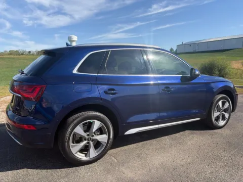 More photos of 2024 Audi Q5 40 Premium Plus at Tri-State Ford, MO