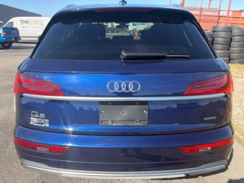 More photos of 2024 Audi Q5 40 Premium Plus at Tri-State Ford, MO