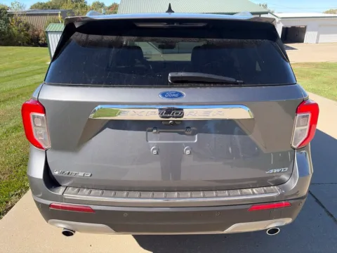 More photos of 2022 Ford Explorer Limited at Tri-State Ford, MO