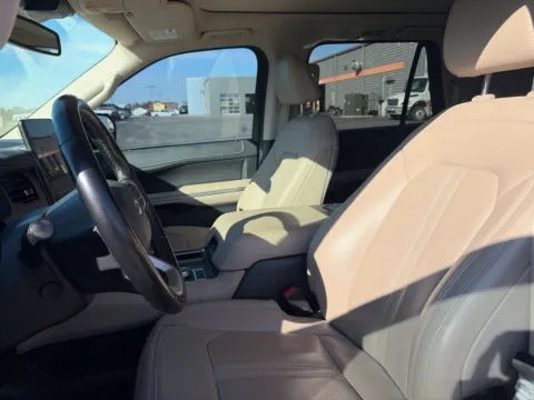 More photos of 2022 Ford Expedition Max Limited at Tri-State Ford, MO