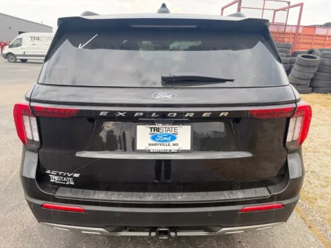 More photos of 2027 Ford Explorer Active at Tri-State Ford, MO