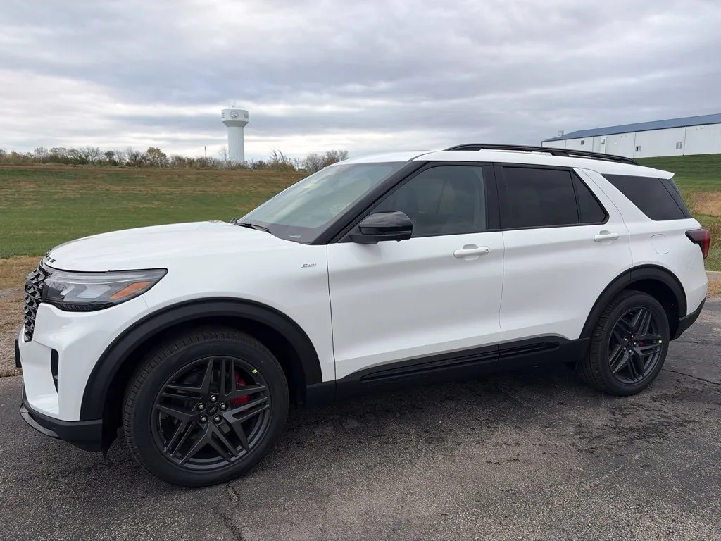 White 2027 Ford Explorer ST-Line for sale in Maryville, MO