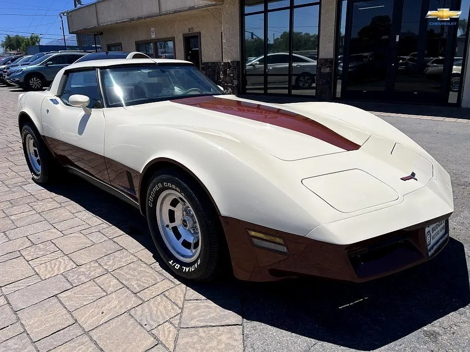 Chevrolet Corvette photo 8