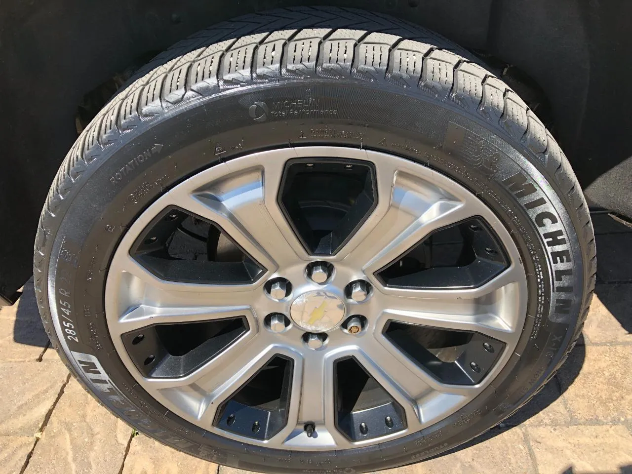 Chevrolet Tahoe photo 10