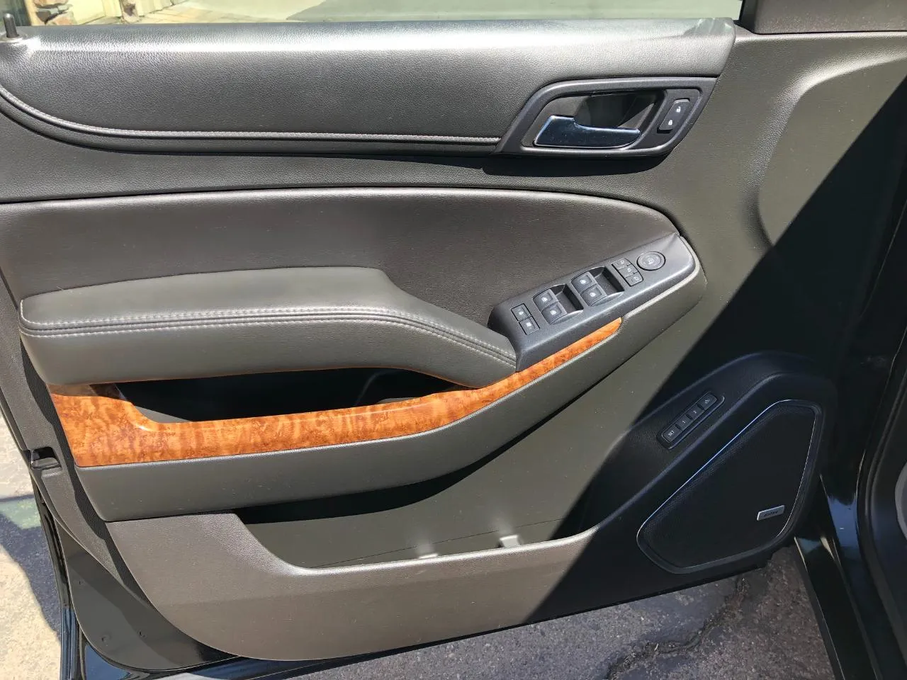 Chevrolet Tahoe photo 14