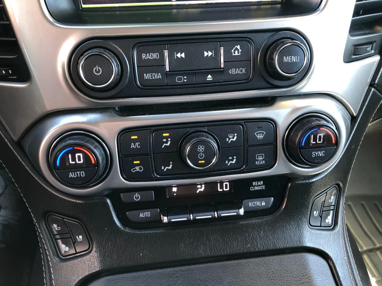 Chevrolet Tahoe photo 27