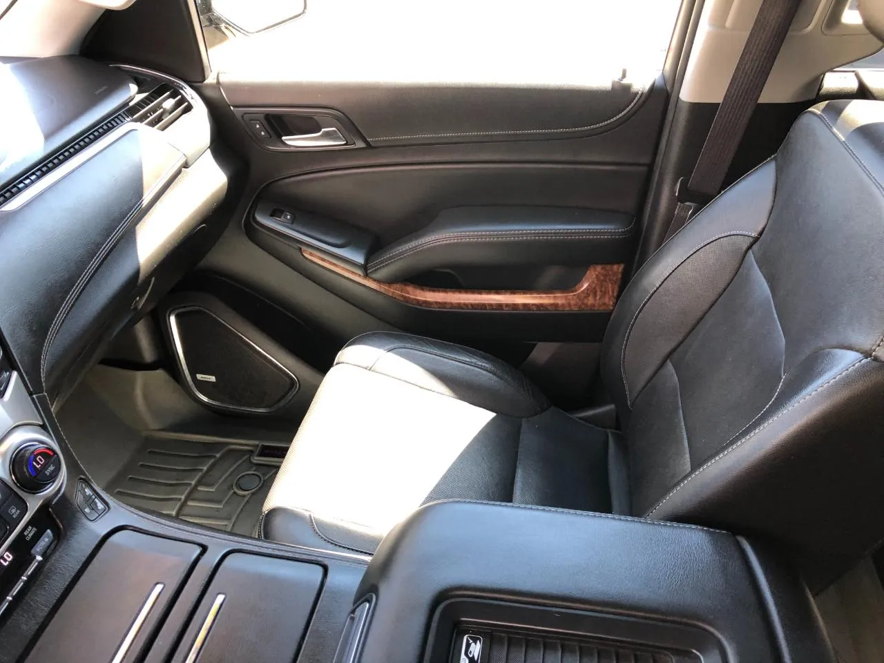 Chevrolet Tahoe photo 33