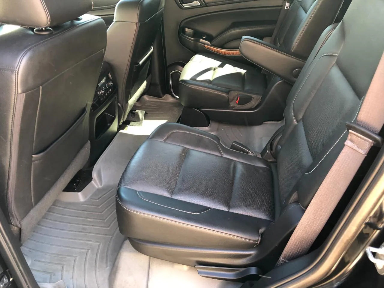 Chevrolet Tahoe photo 35
