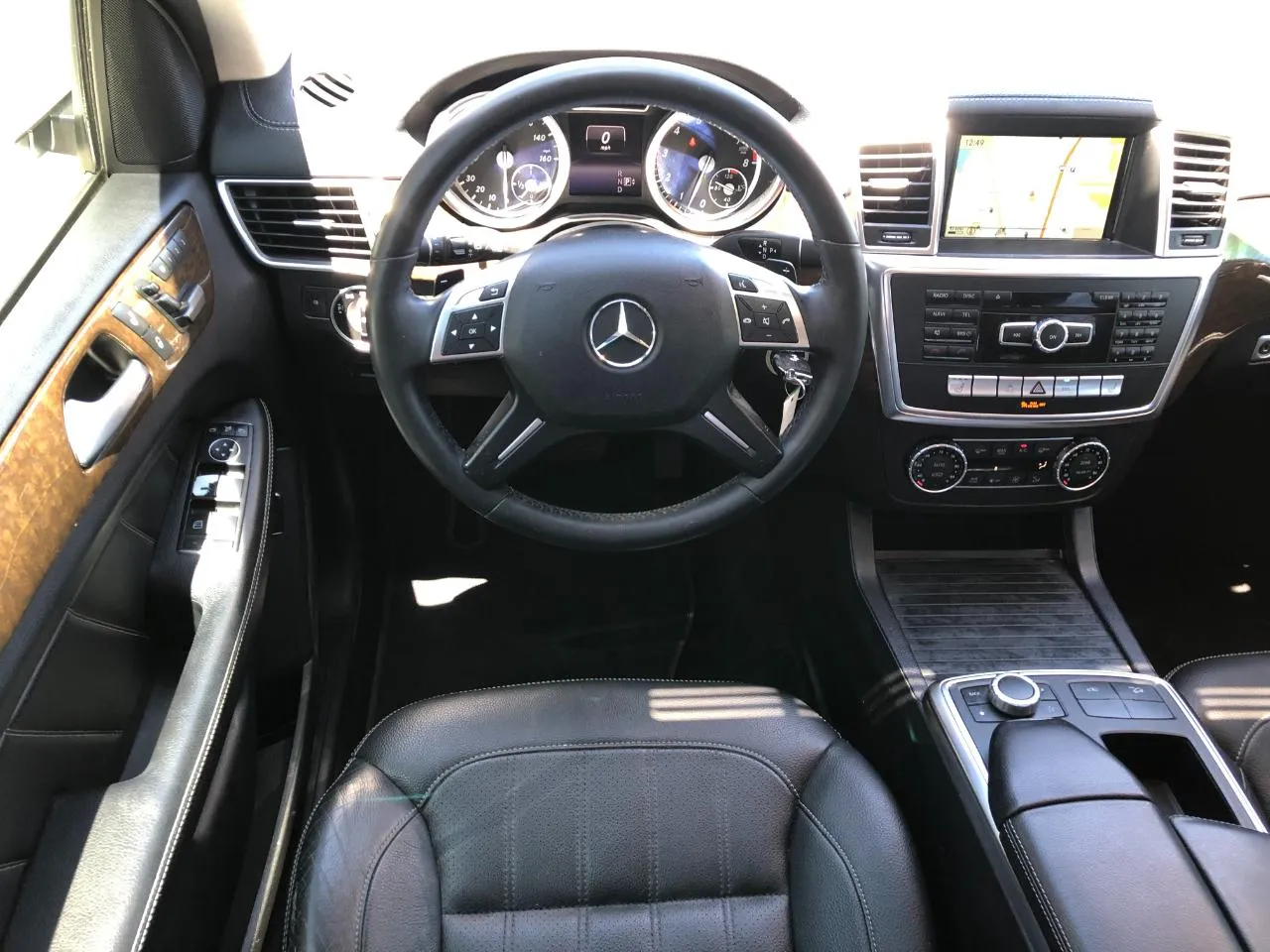 Mercedes-Benz GL-Class photo 17
