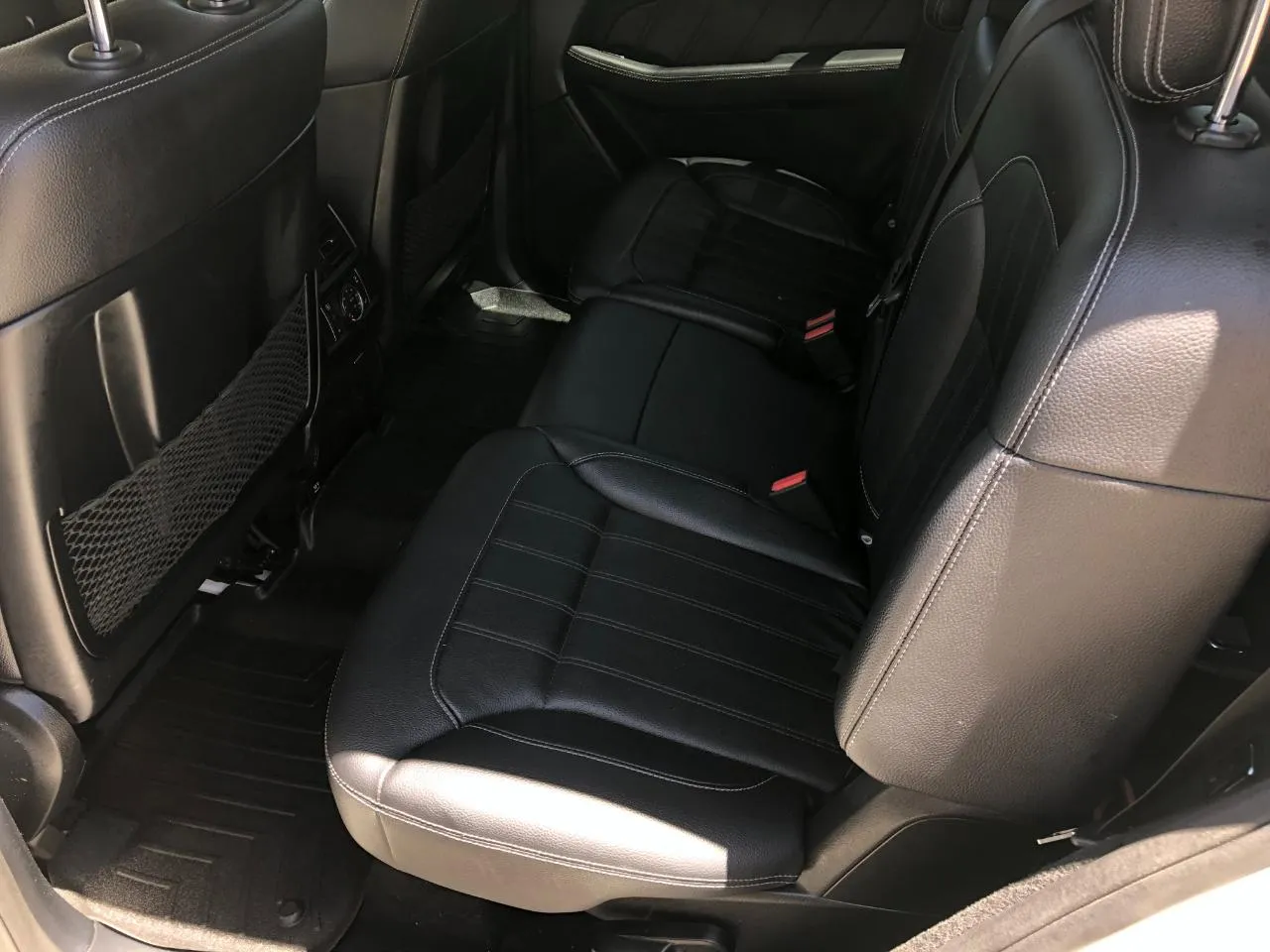 Mercedes-Benz GL-Class photo 36