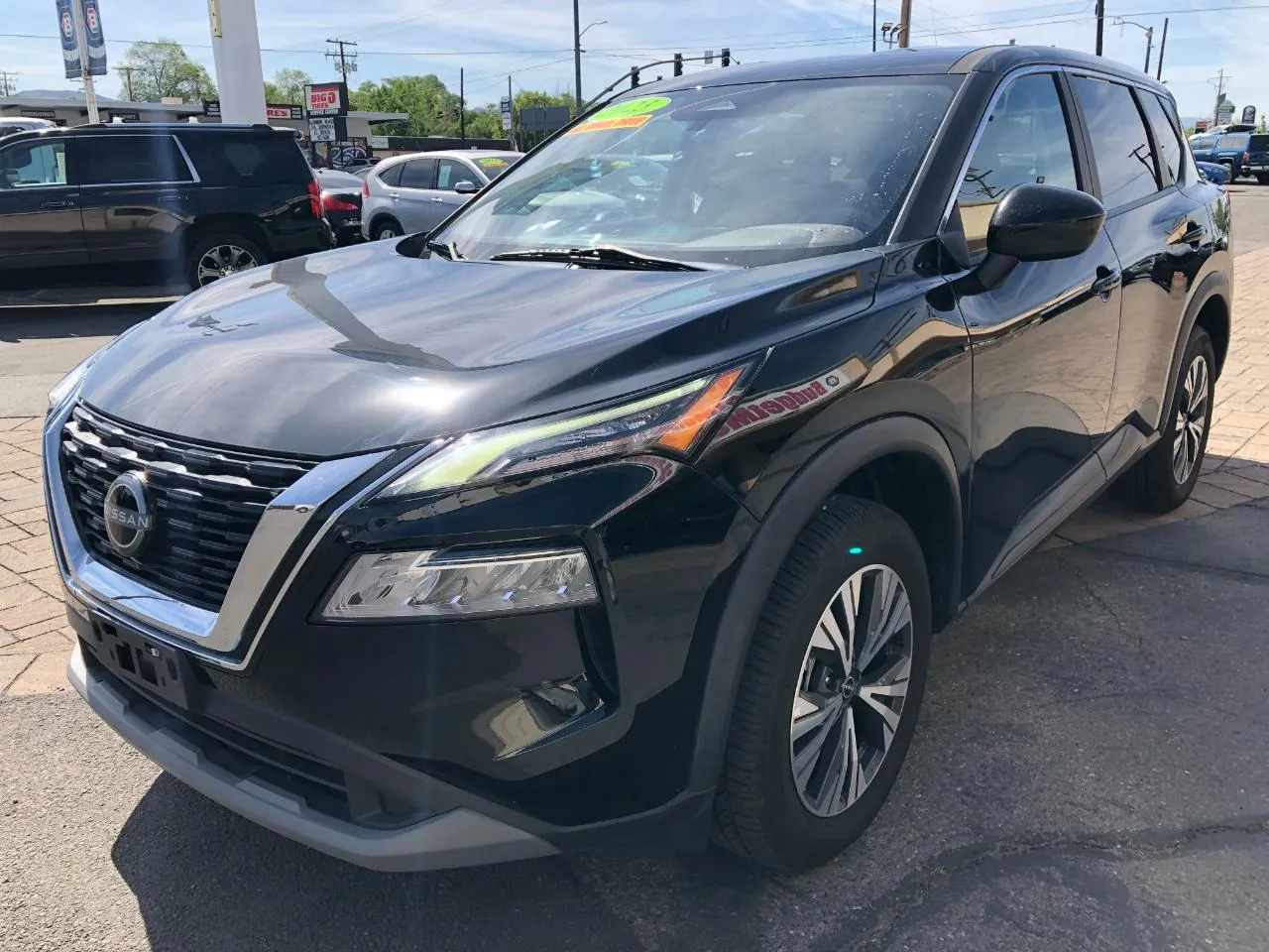 2023 Nissan Rogue SV - Photo 6