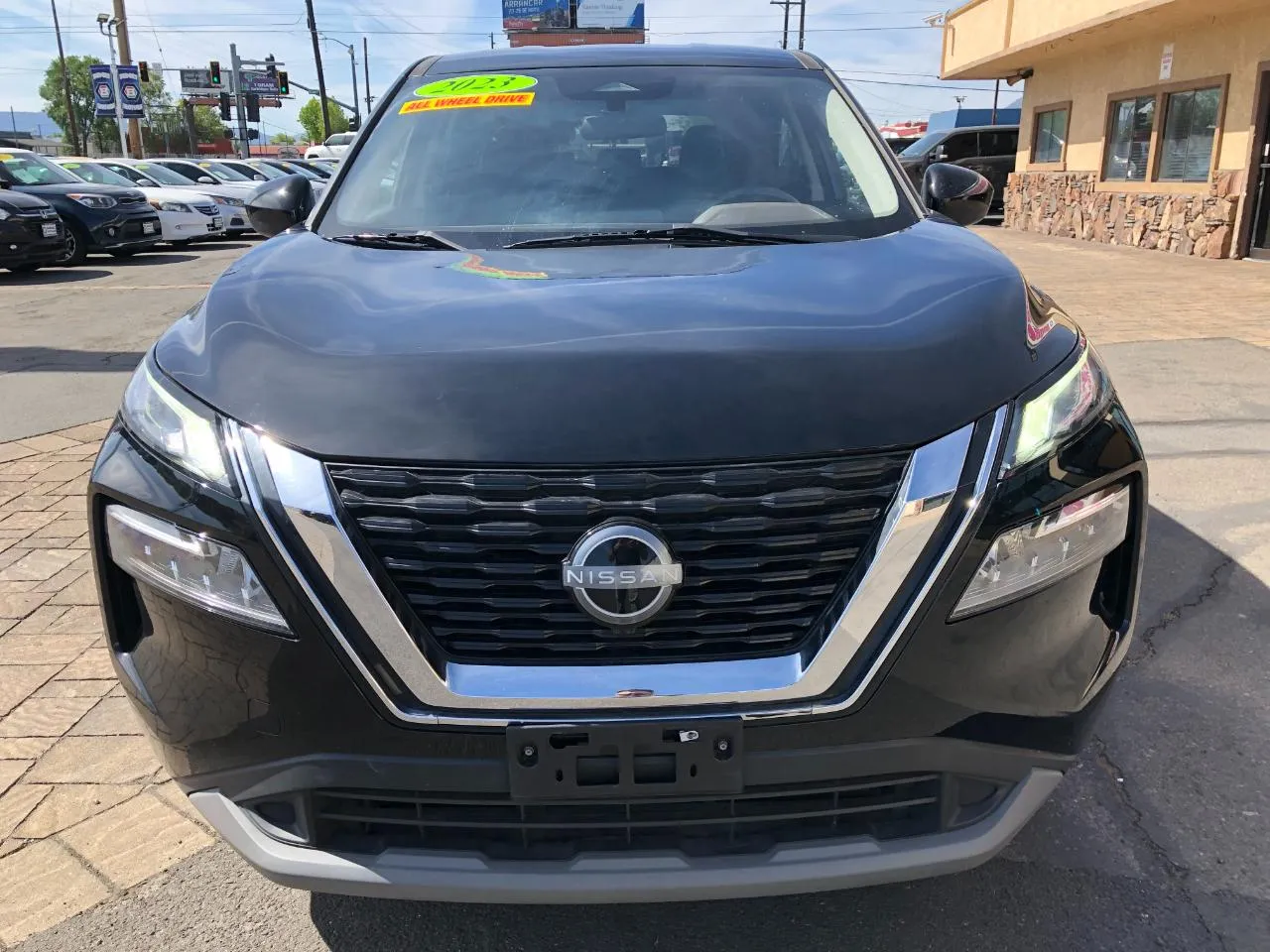 2023 Nissan Rogue SV - Photo 7