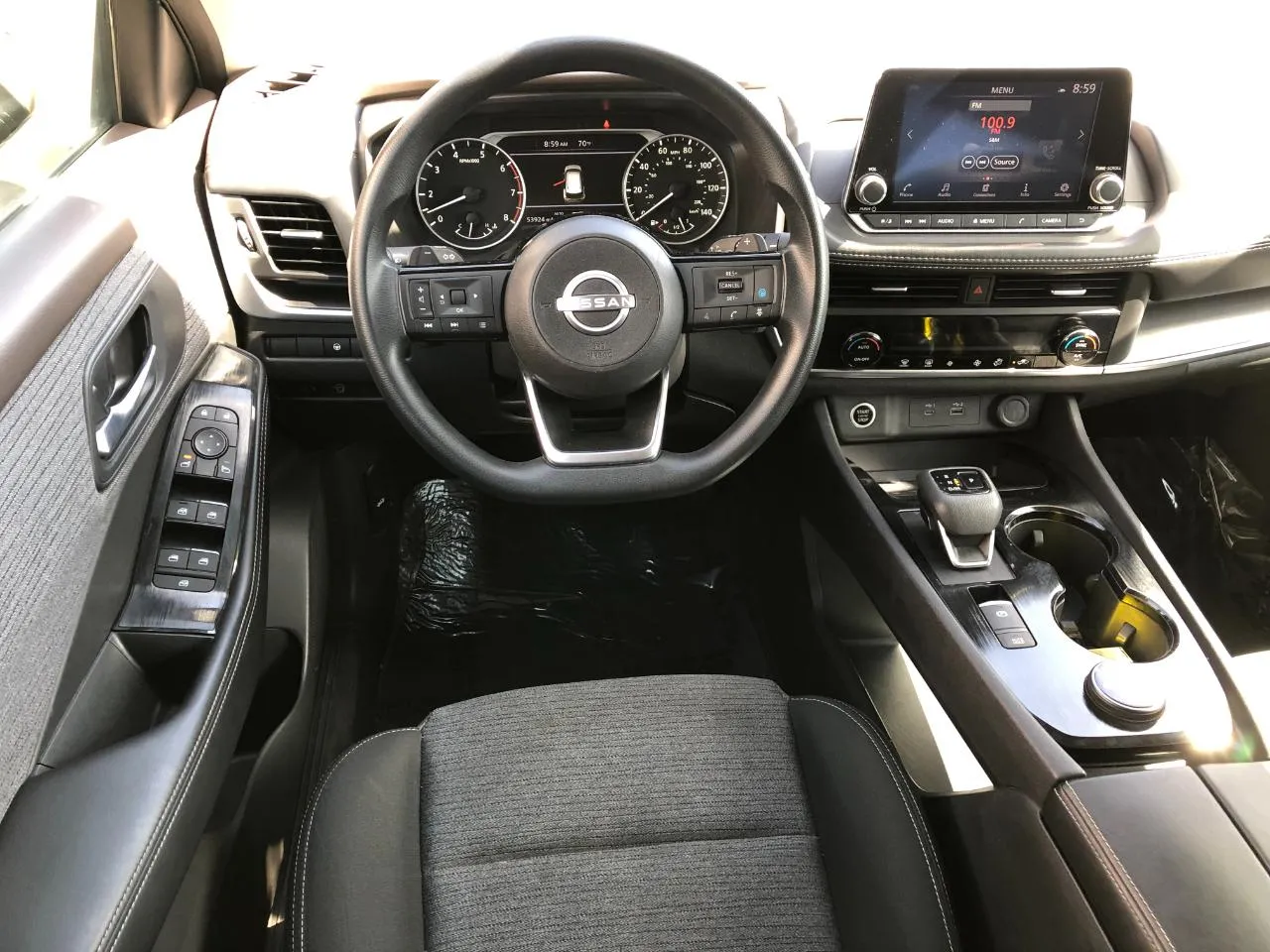 2023 Nissan Rogue SV - Photo 13