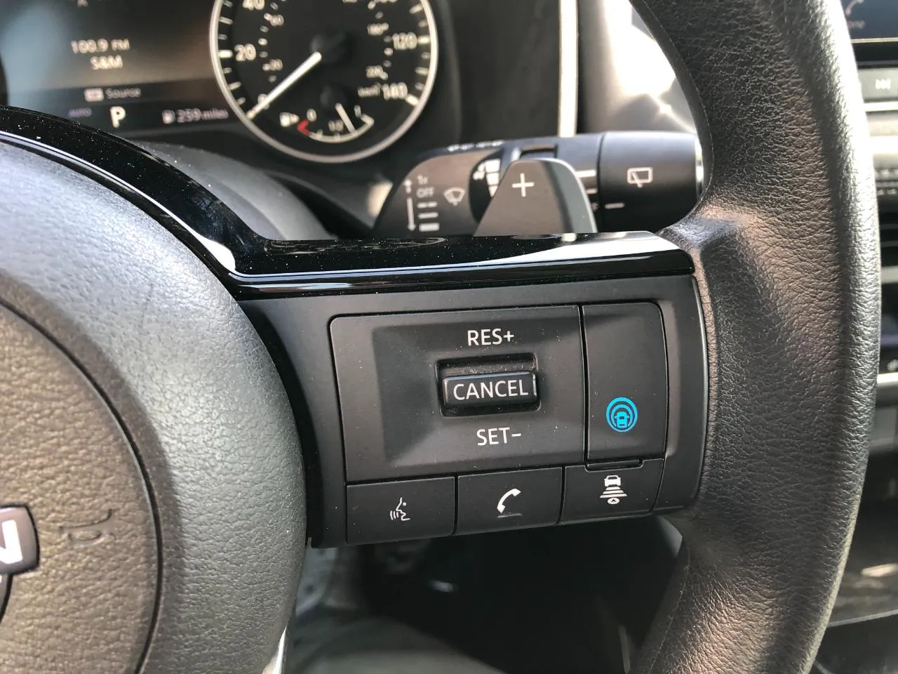 2023 Nissan Rogue SV - Photo 19
