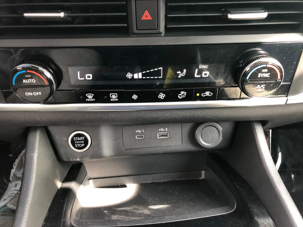 2023 Nissan Rogue SV - Photo 24