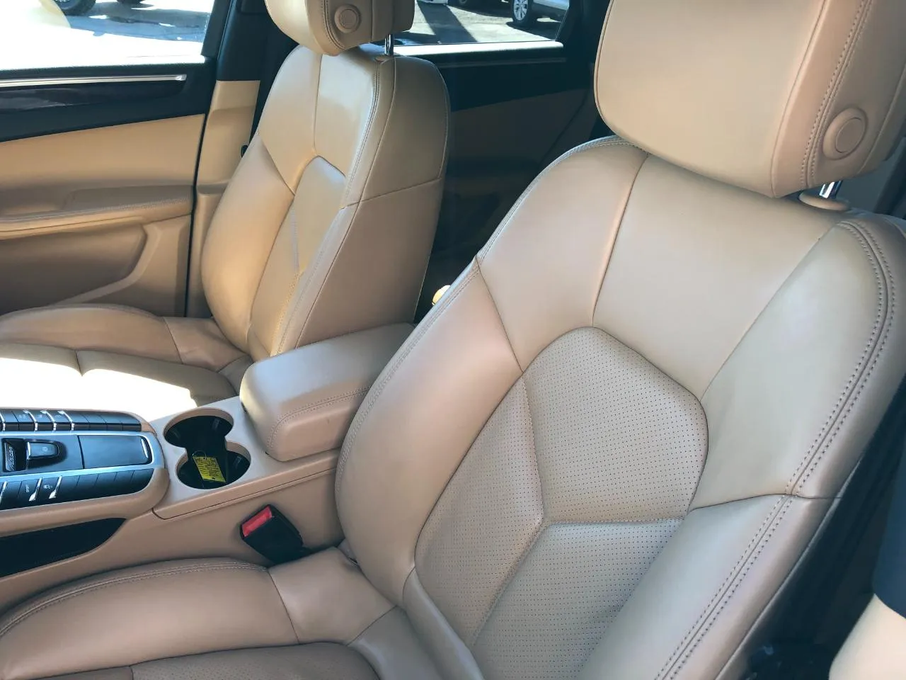 Porsche Macan photo 16