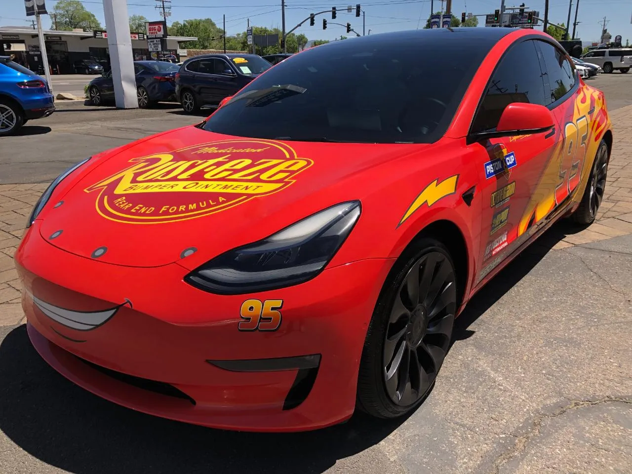 Tesla Model 3 photo 6