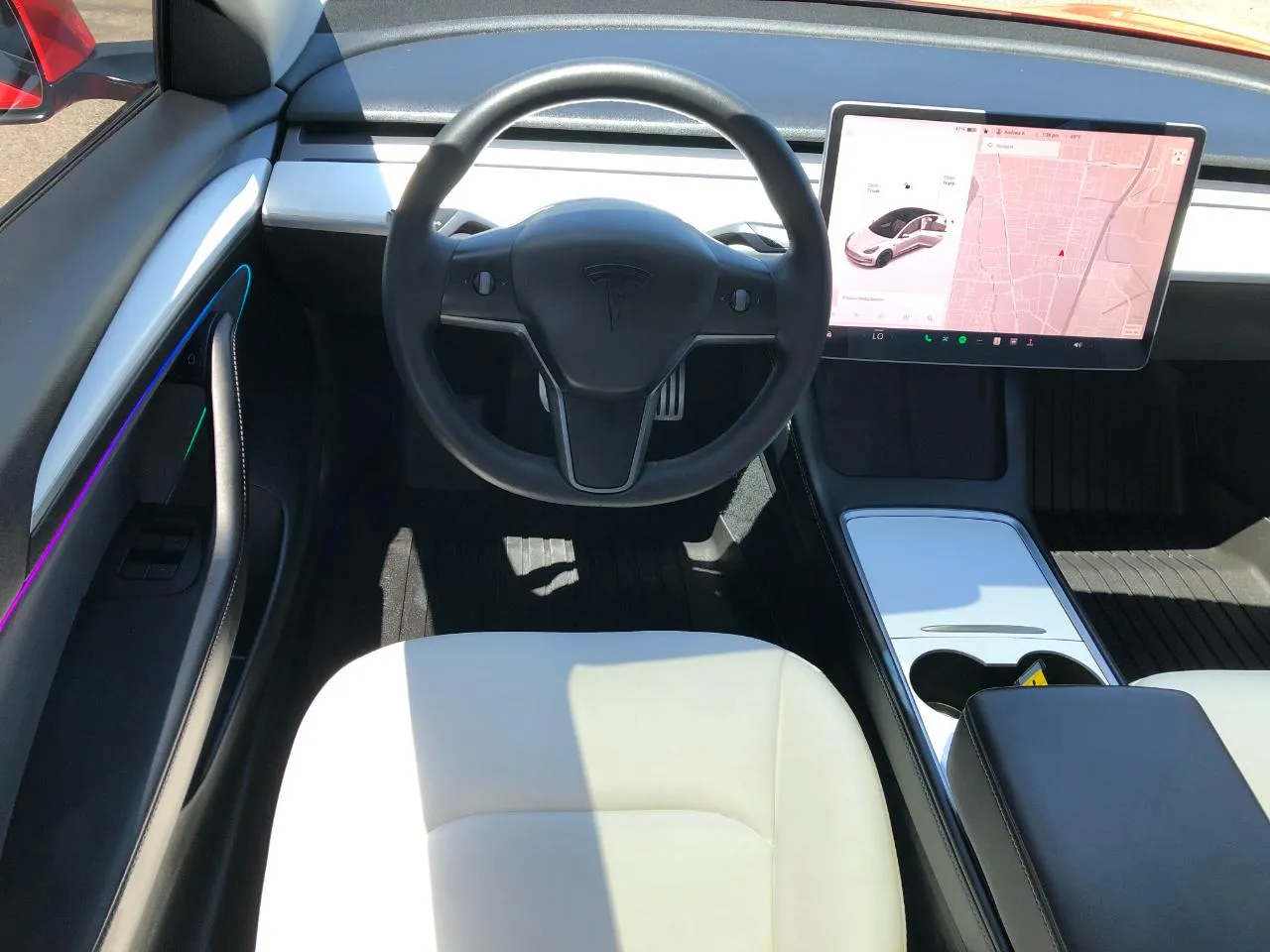 Tesla Model 3 photo 9