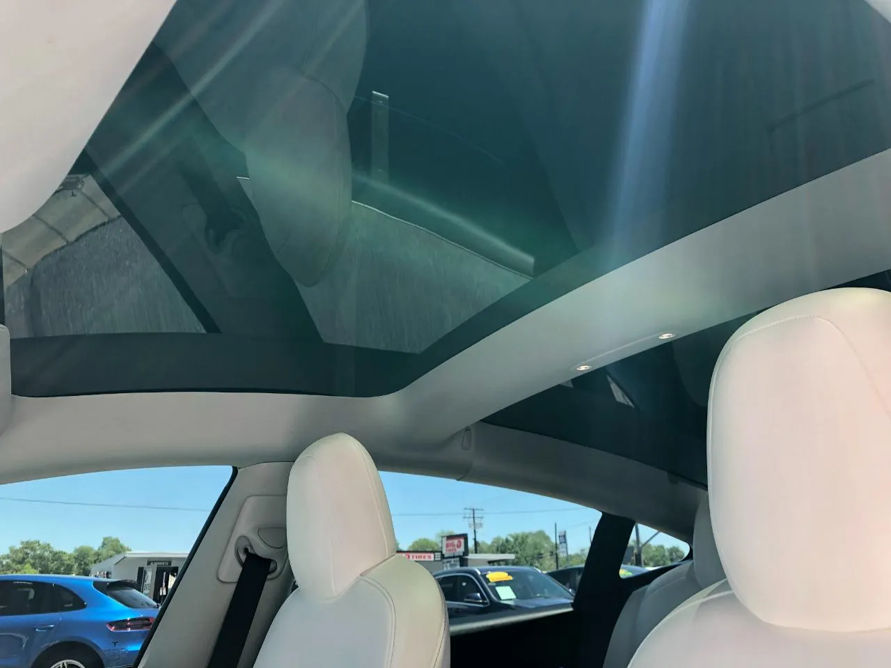 Tesla Model 3 photo 13