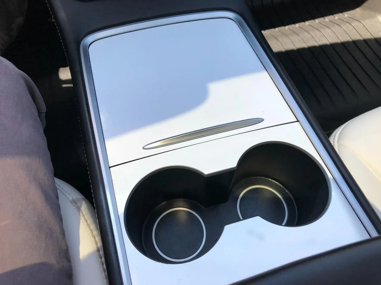 Tesla Model 3 photo 19