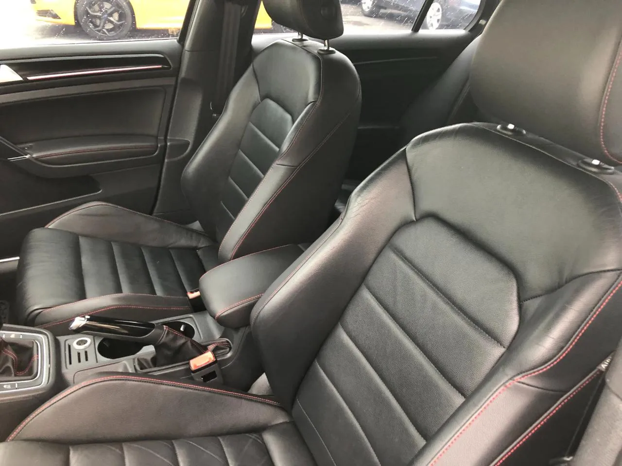 Volkswagen GTI photo 16