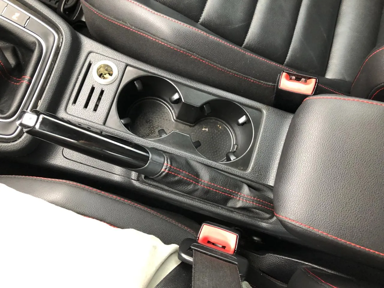 Volkswagen GTI photo 27