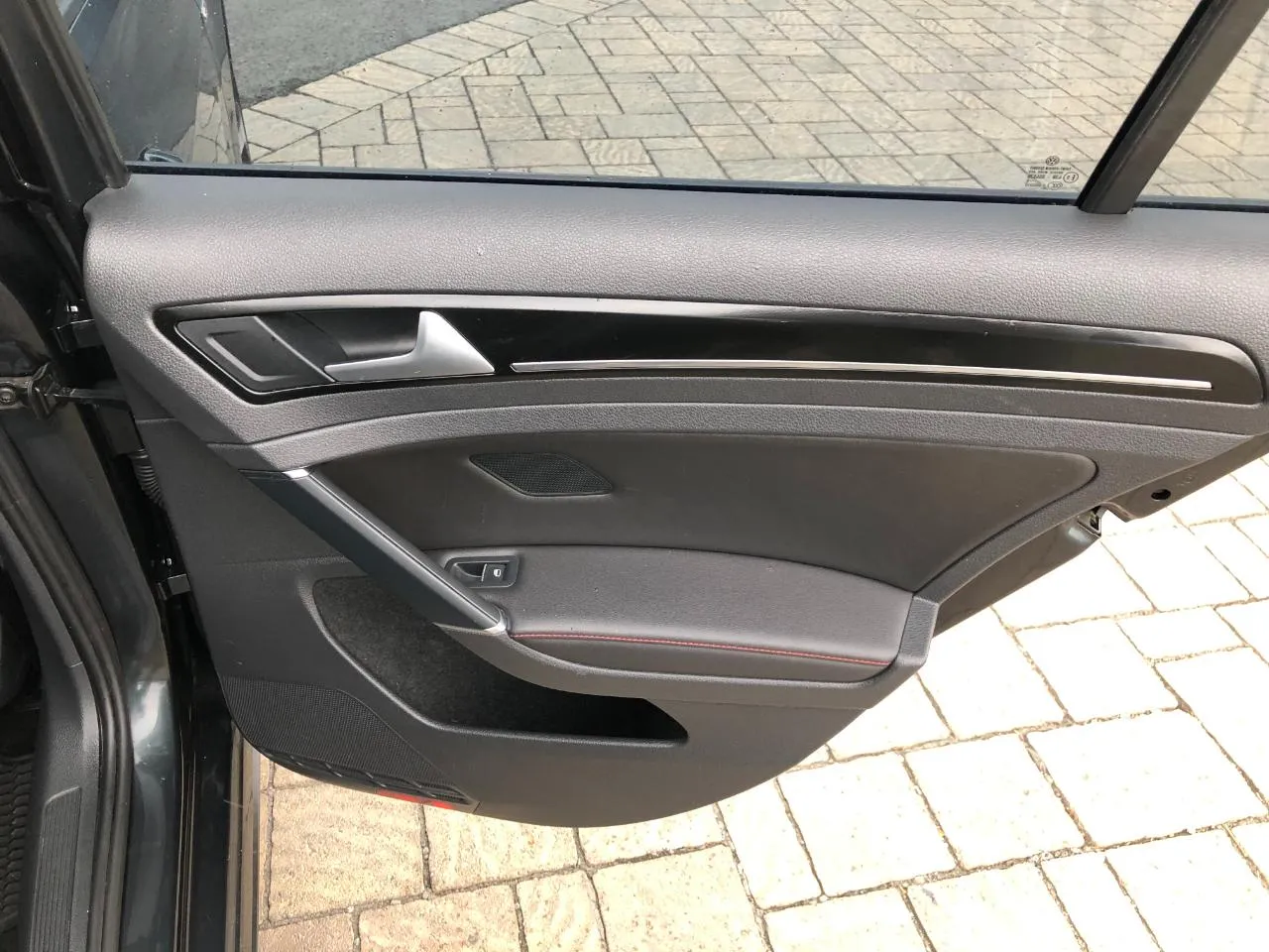Volkswagen GTI photo 32