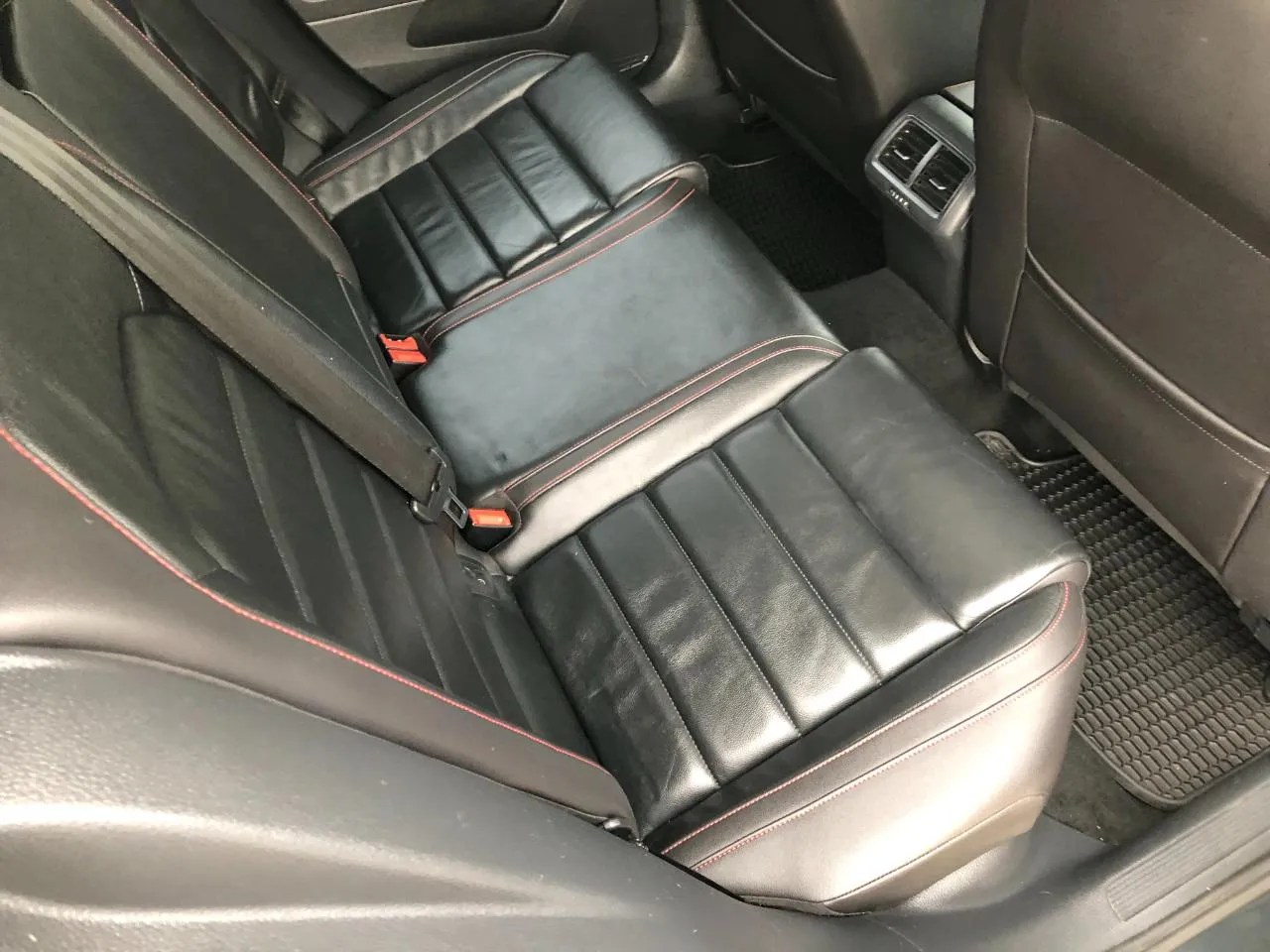 Volkswagen GTI photo 33