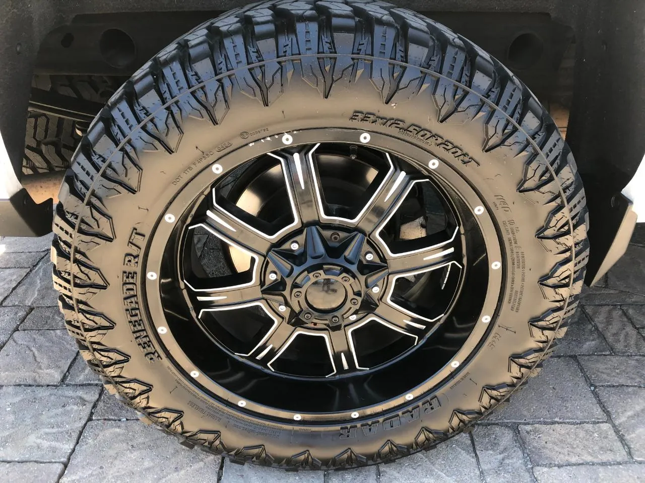 Chevrolet Silverado photo 10