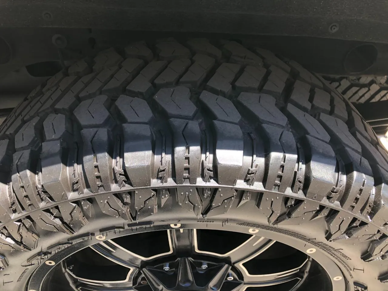 Chevrolet Silverado photo 13