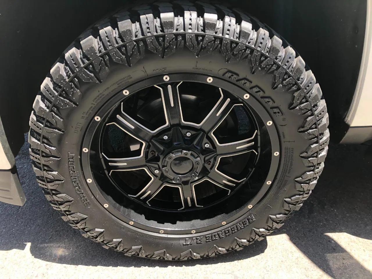 Chevrolet Silverado photo 14