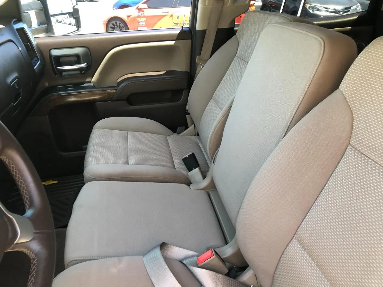 Chevrolet Silverado photo 22