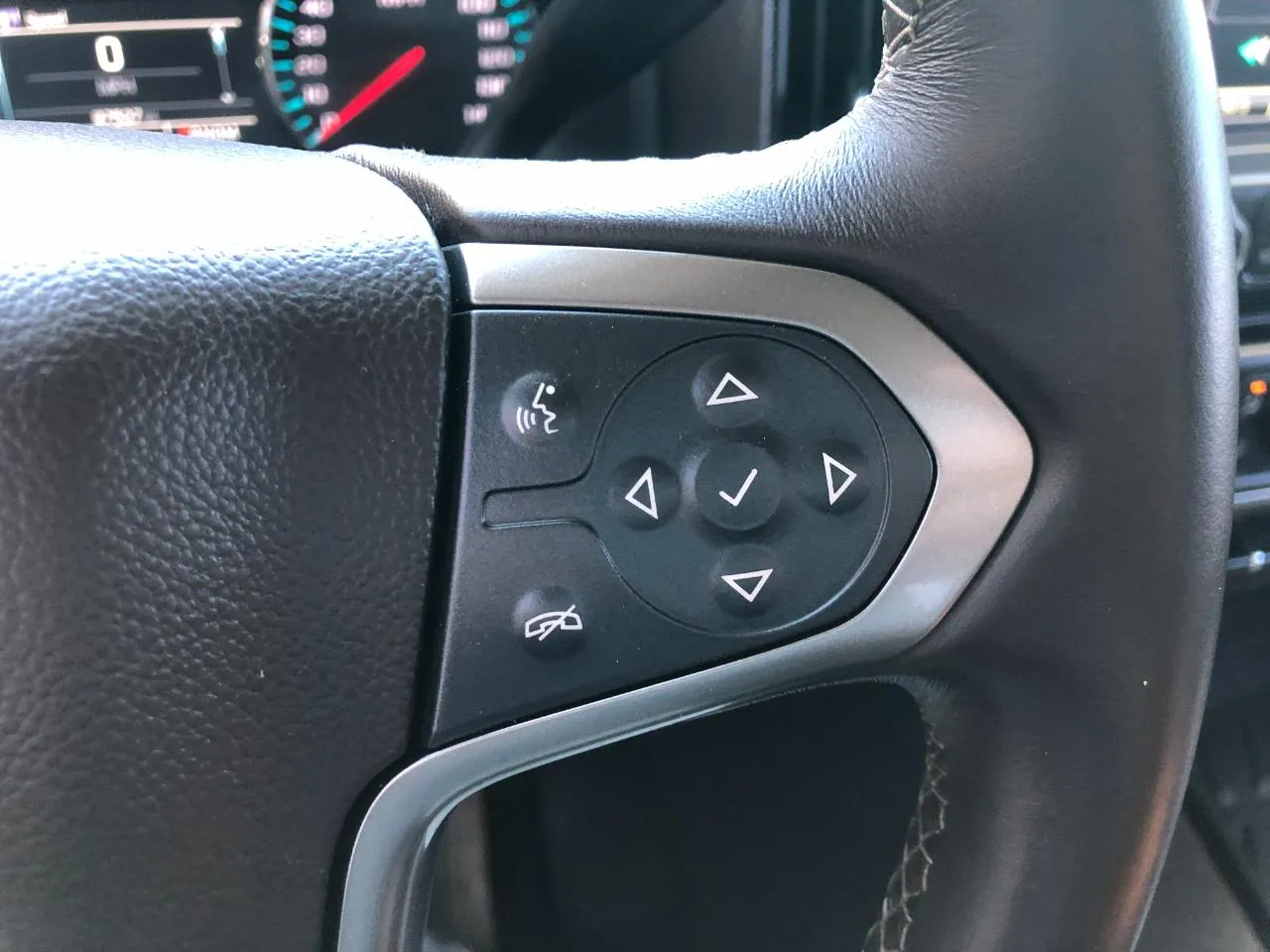 Chevrolet Silverado photo 25
