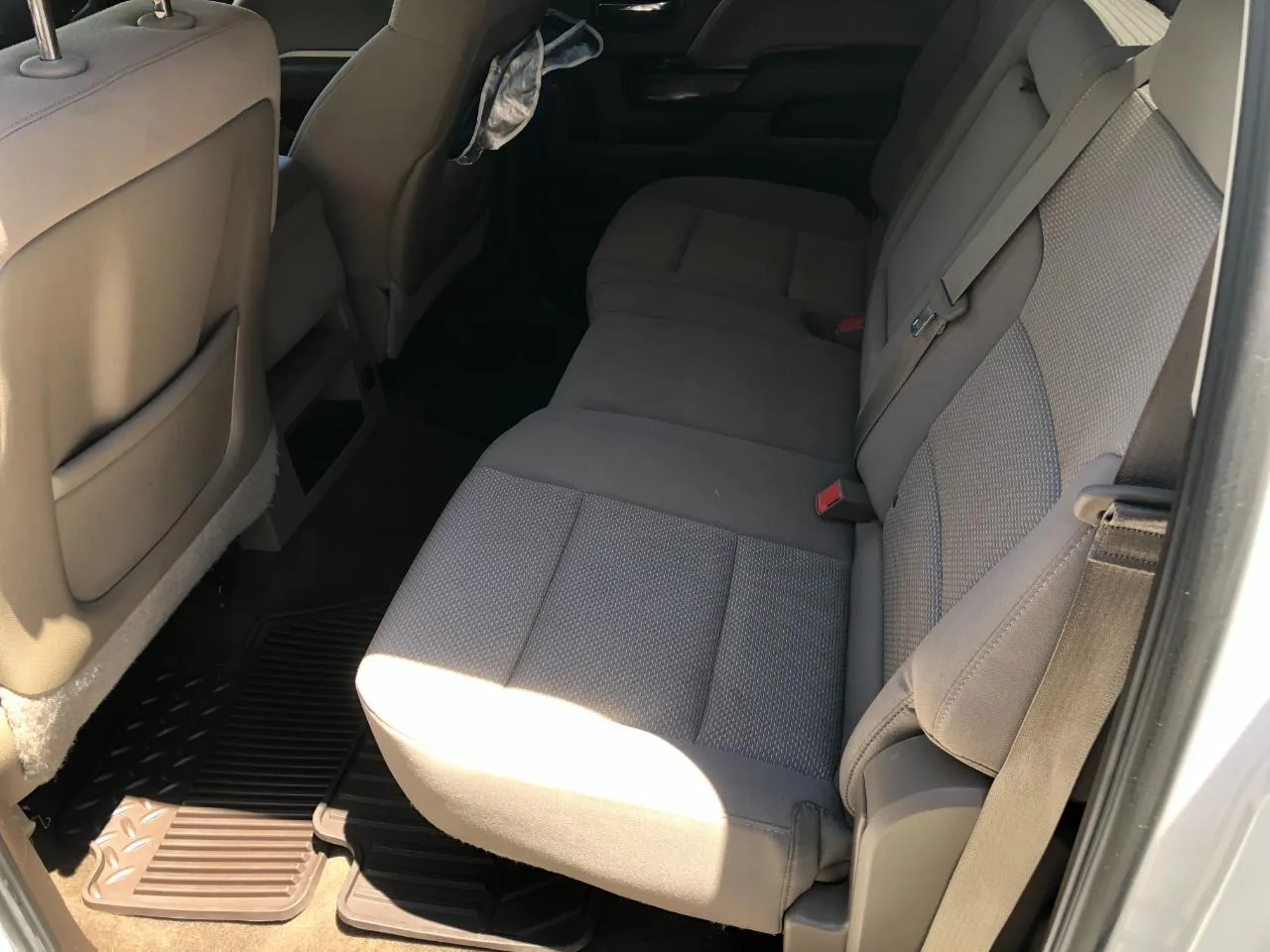 Chevrolet Silverado photo 34