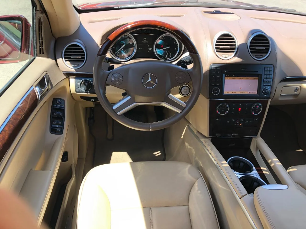 Mercedes-Benz GL-Class photo 17