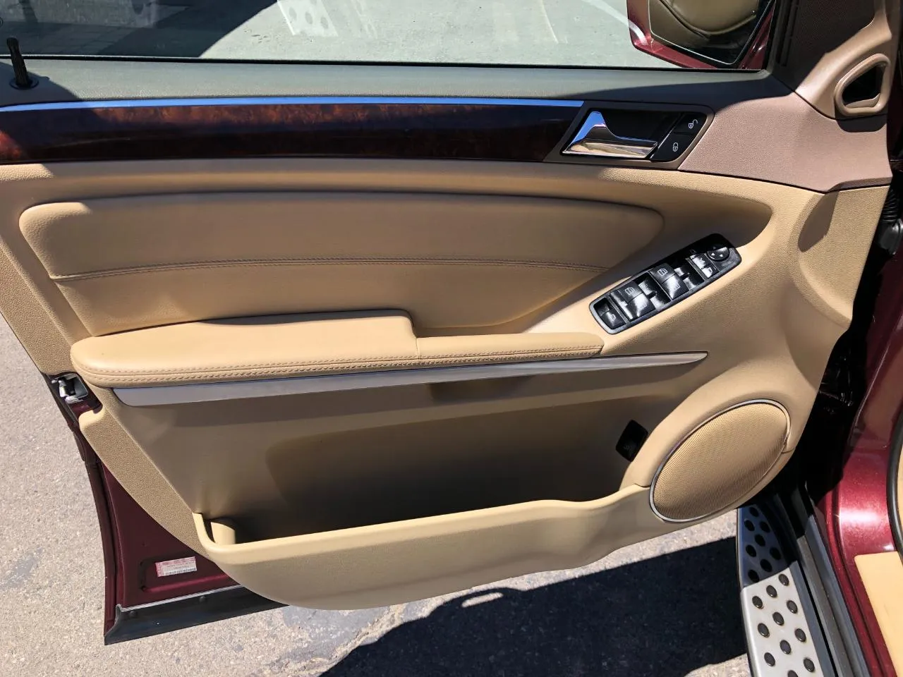 Mercedes-Benz GL-Class photo 18