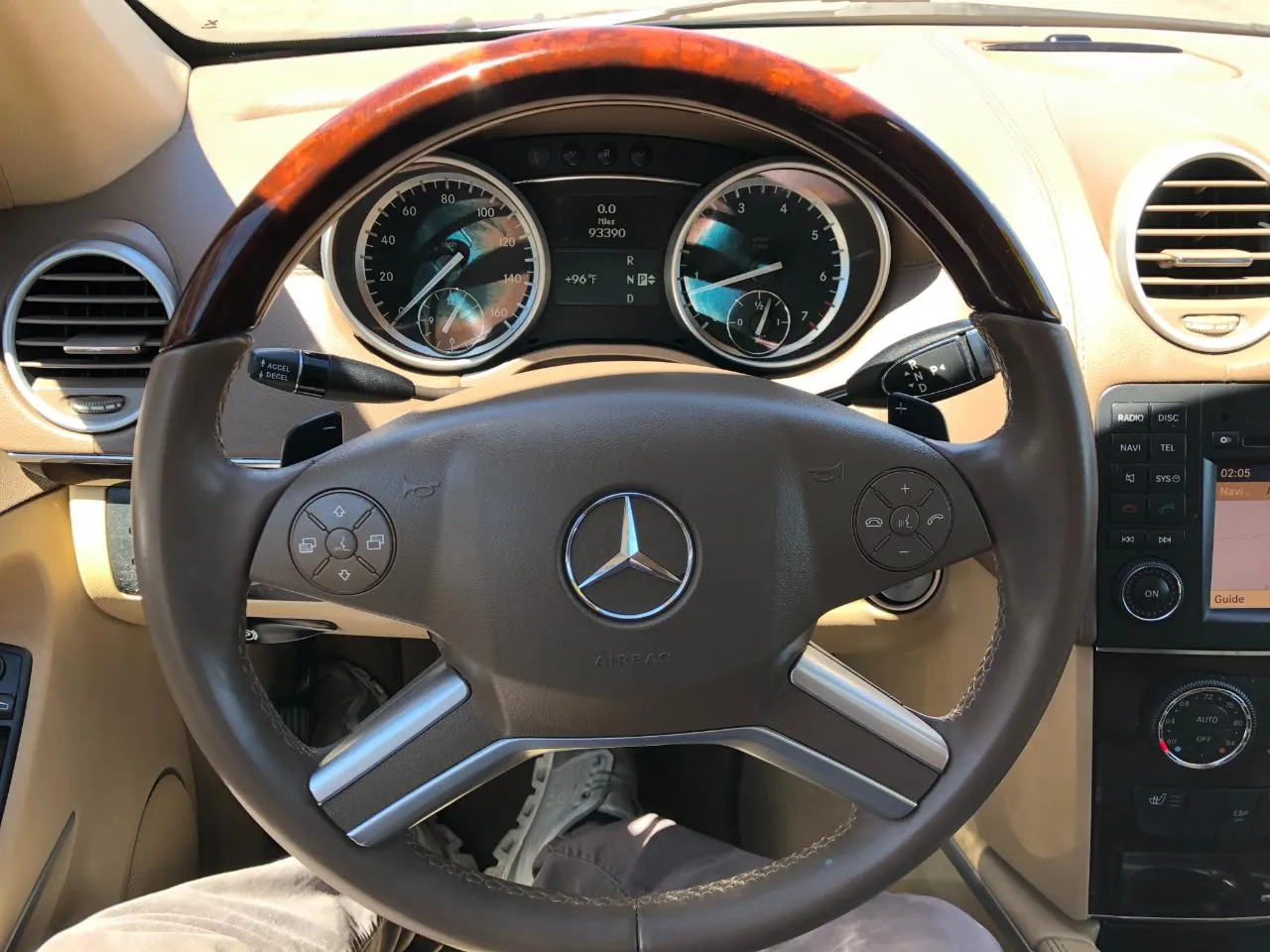 Mercedes-Benz GL-Class photo 23