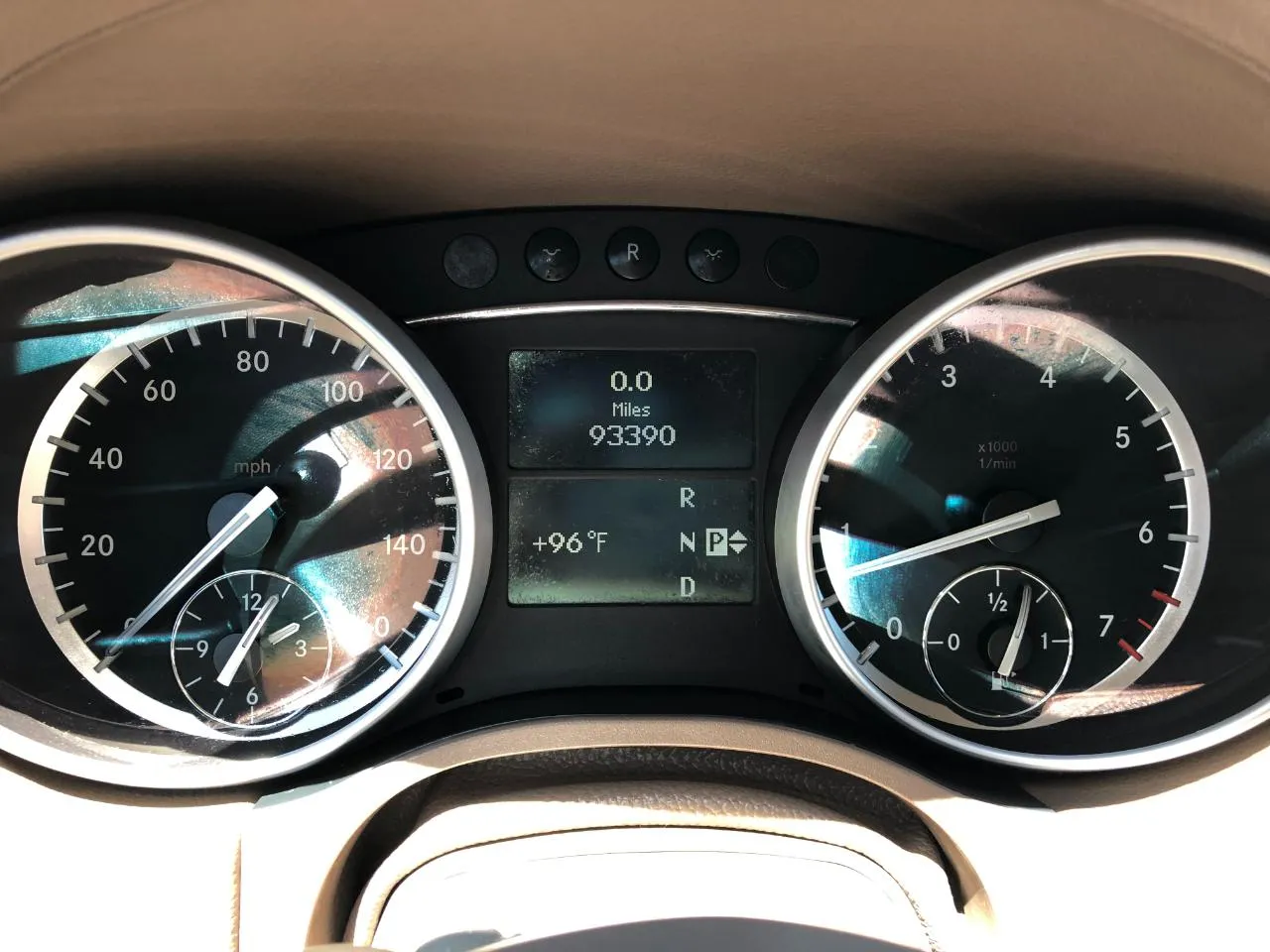 Mercedes-Benz GL-Class photo 26
