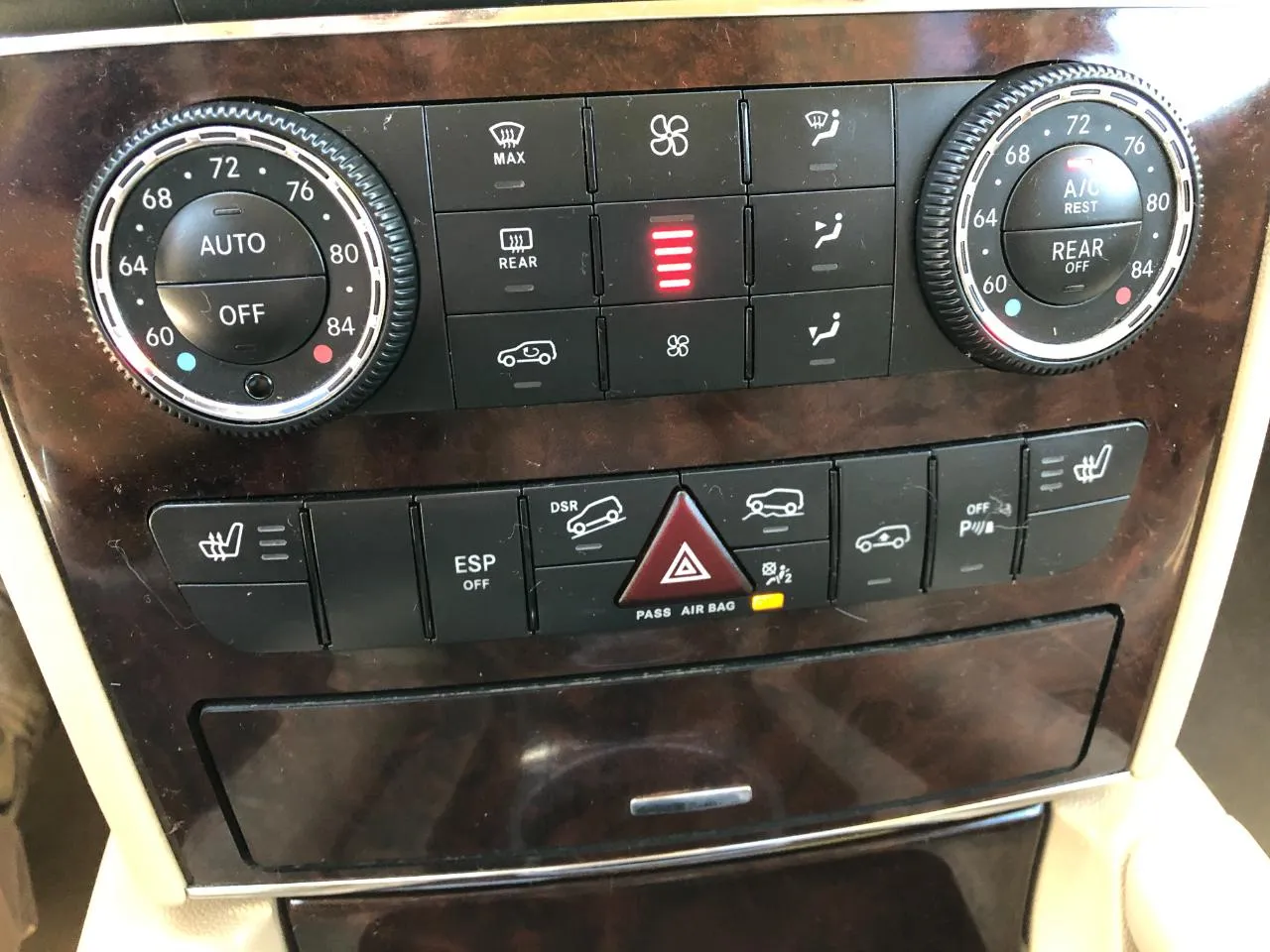 Mercedes-Benz GL-Class photo 30