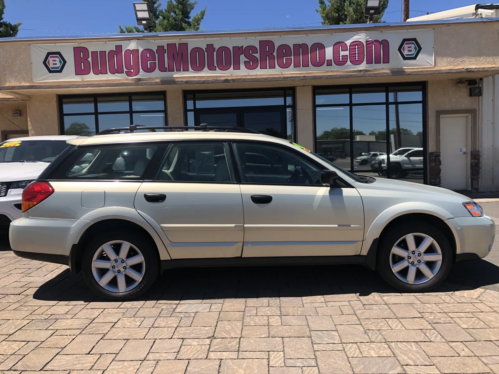 Gold 2007 Subaru Outback 2.5i for sale in Reno, NV